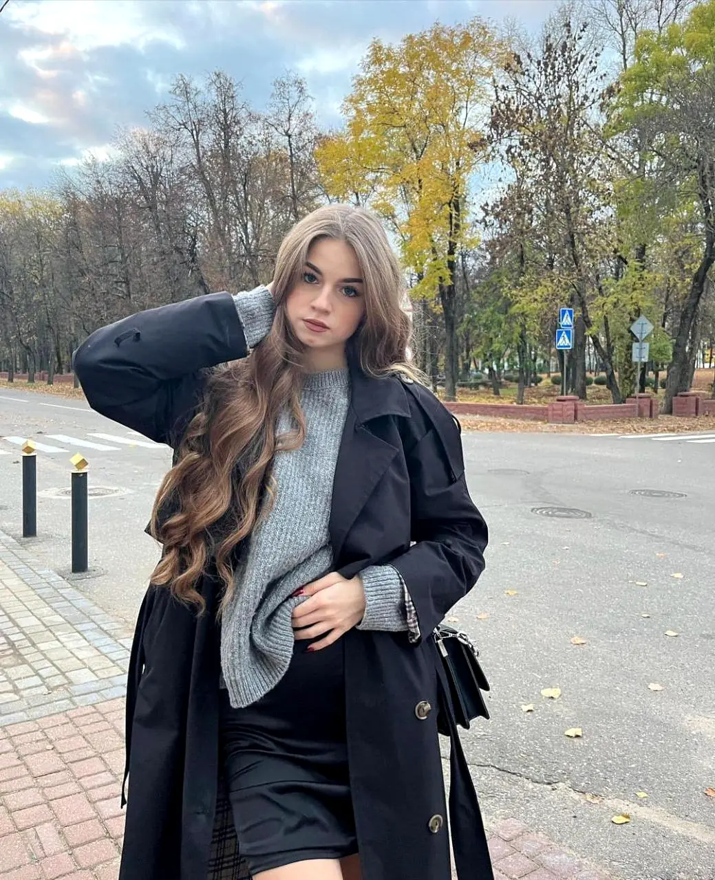 Эскортница Асылым в Алматы - рост 163 см, вес 50 кг, возраст 18 лет