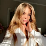 Эскортница lara в Алматы - рост 178 см, вес 52 кг, возраст 21 лет